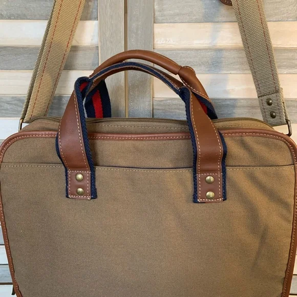Tommy Hilfiger Classic canvas& leather messenger/laptop bag - Picture 7 of 15